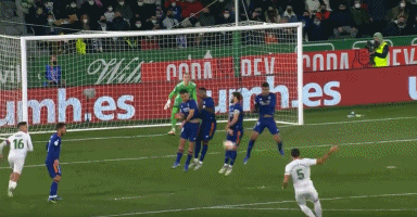 25球追平C罗，姆巴佩是赛季前20场进球最多的皇马球员